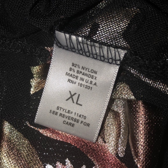 Mesh floral long sleeve w/ black long sleeve - Picture 7 of 8